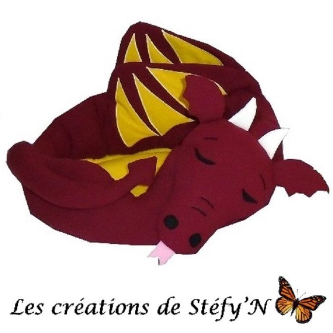 Couffin DRAGON ENDORMI